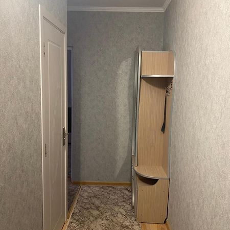 Apartament Str Grenoble キシナウ エクステリア 写真