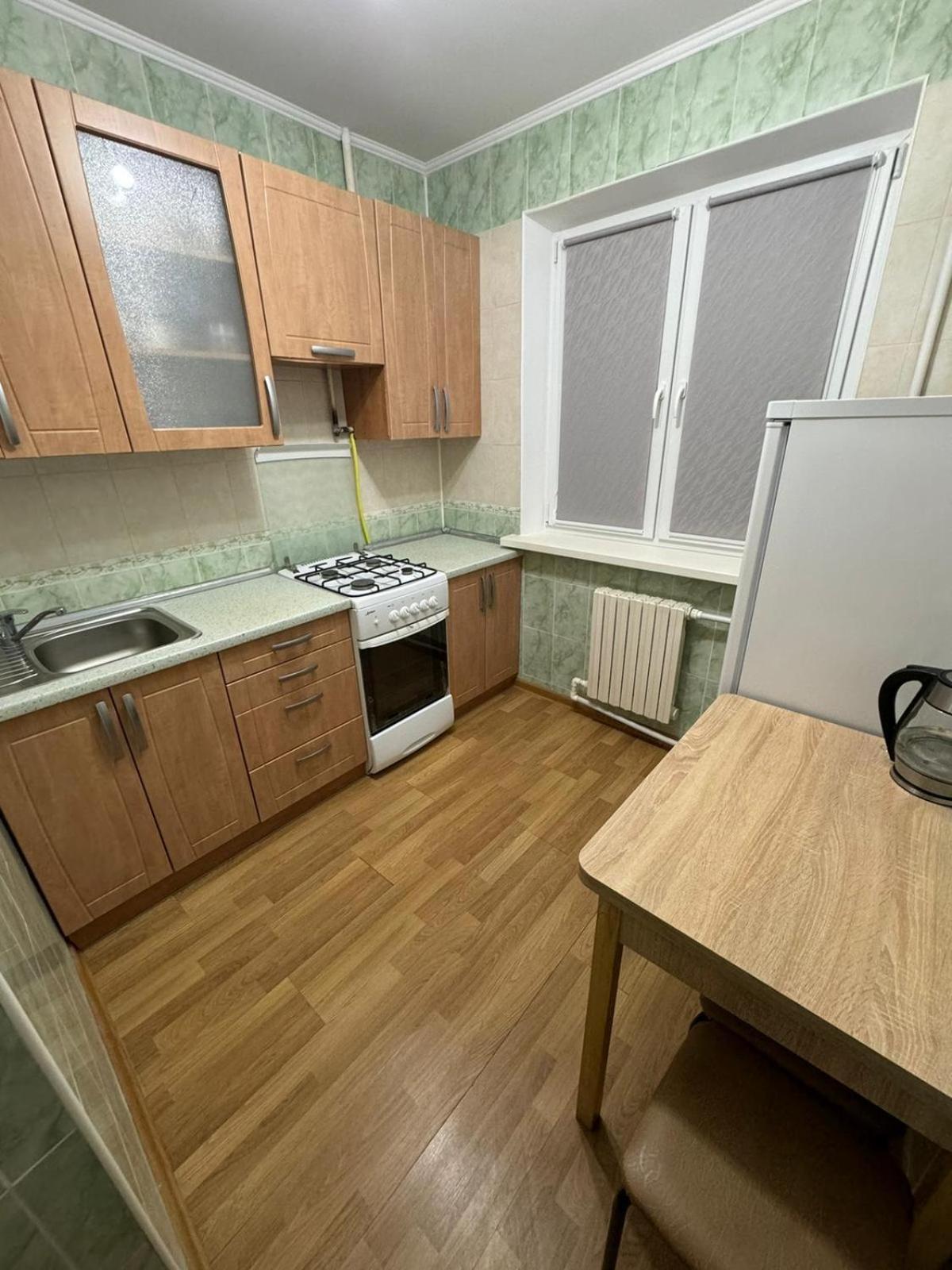 Apartament Str Grenoble キシナウ エクステリア 写真